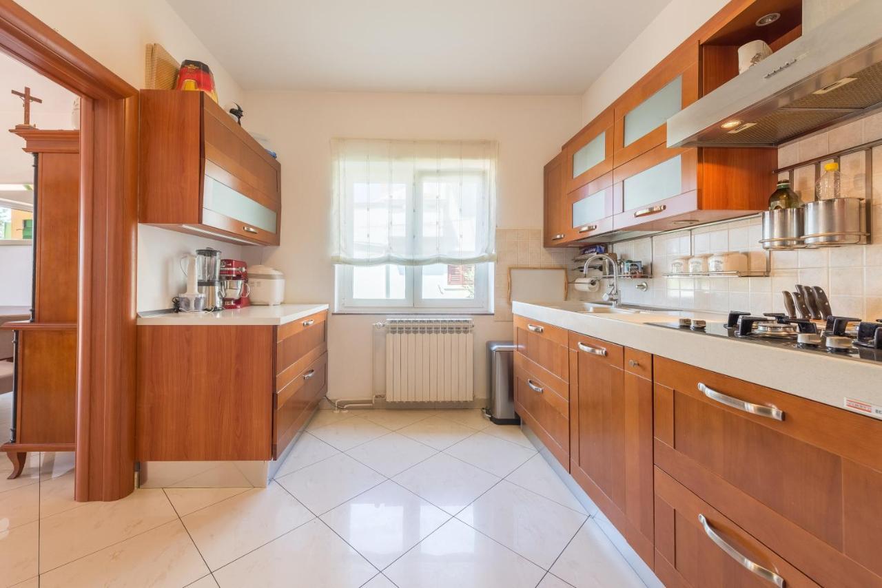Villa Lux Nina With Six Bedrooms, Private Pool, Sauna Zára Kültér fotó