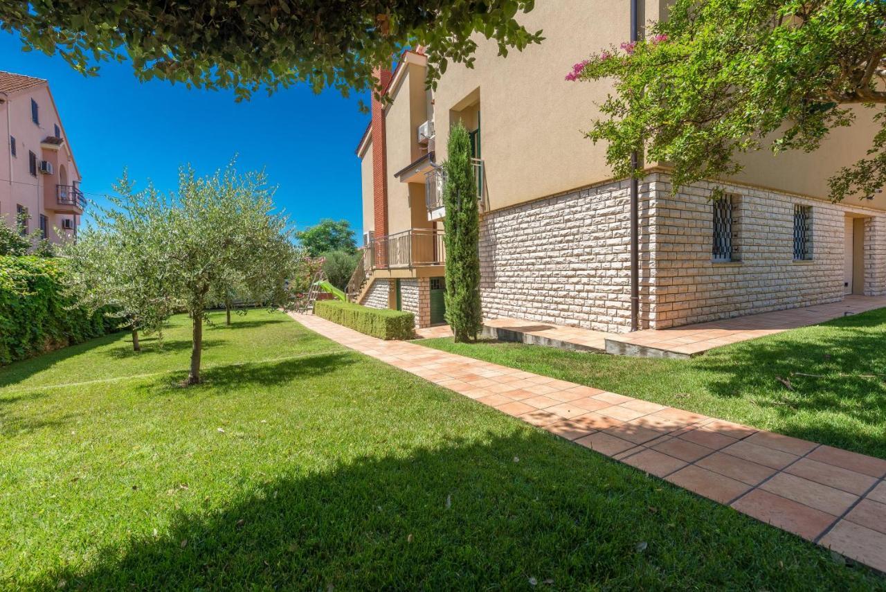 Villa Lux Nina With Six Bedrooms, Private Pool, Sauna Zára Kültér fotó