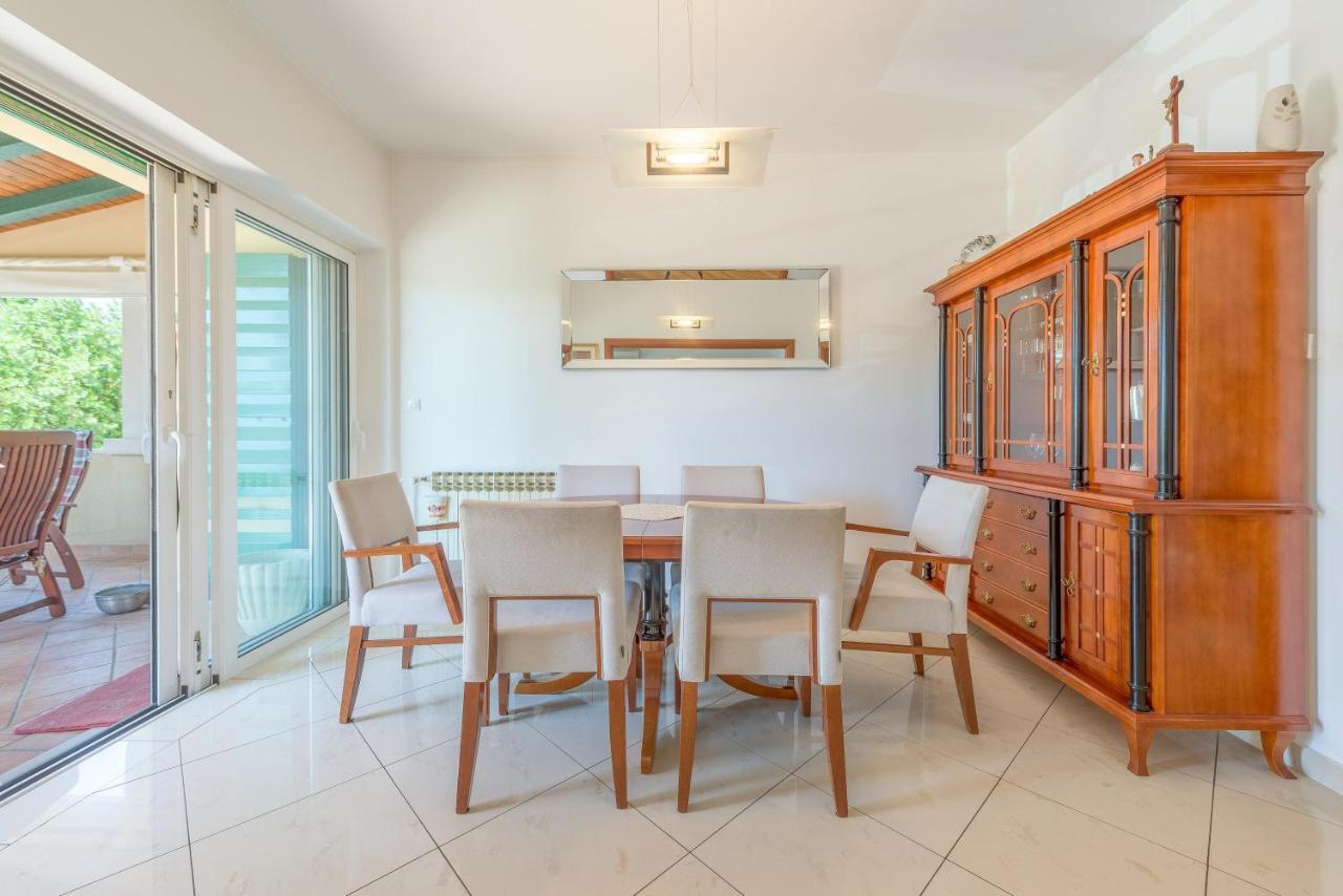 Villa Lux Nina With Six Bedrooms, Private Pool, Sauna Zára Kültér fotó