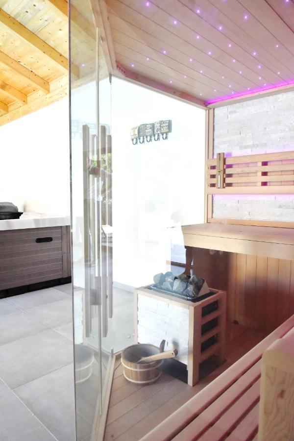 Villa Lux Nina With Six Bedrooms, Private Pool, Sauna Zára Kültér fotó