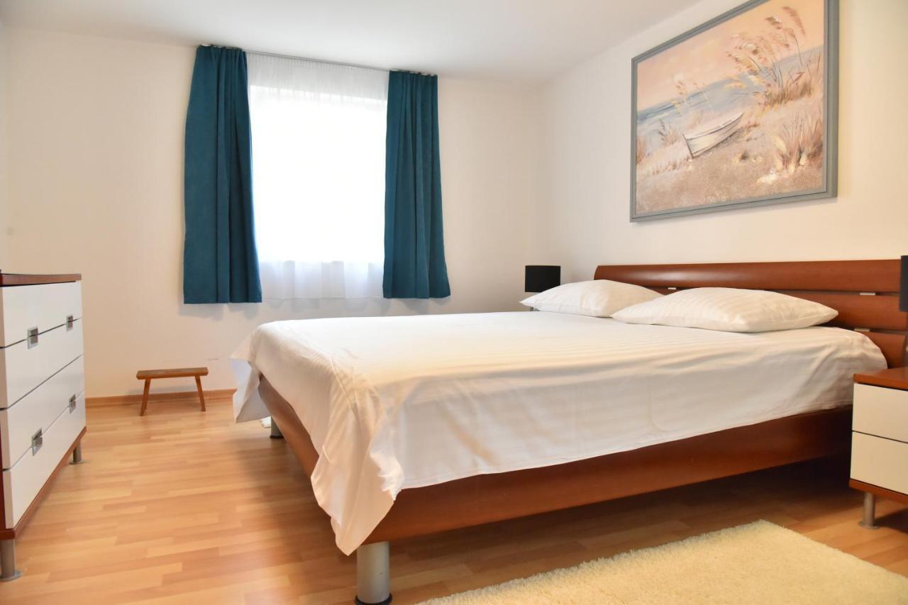 Villa Lux Nina With Six Bedrooms, Private Pool, Sauna Zára Kültér fotó